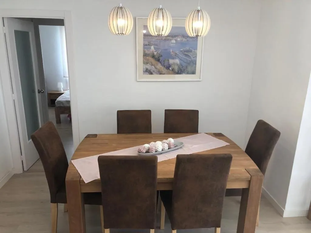 Blanes Apartamento 0*,